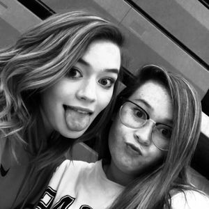 Meet your Posher, Avery